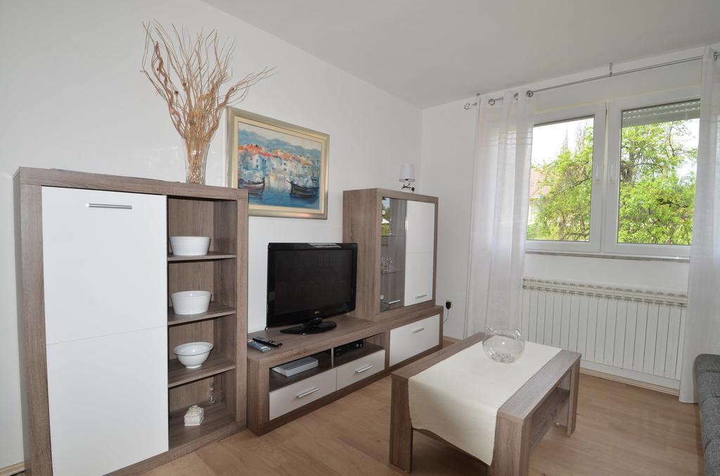 Apartment Loza Slunj Luaran gambar