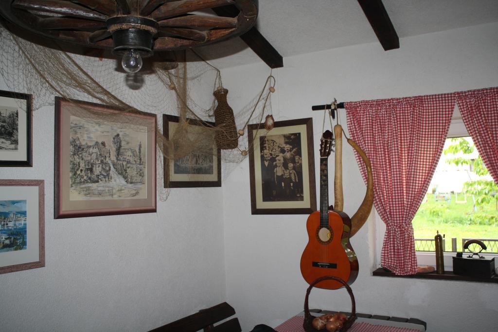 Apartment Loza Slunj Luaran gambar