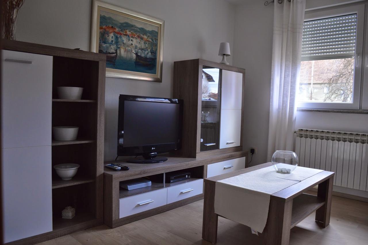 Apartment Loza Slunj Luaran gambar